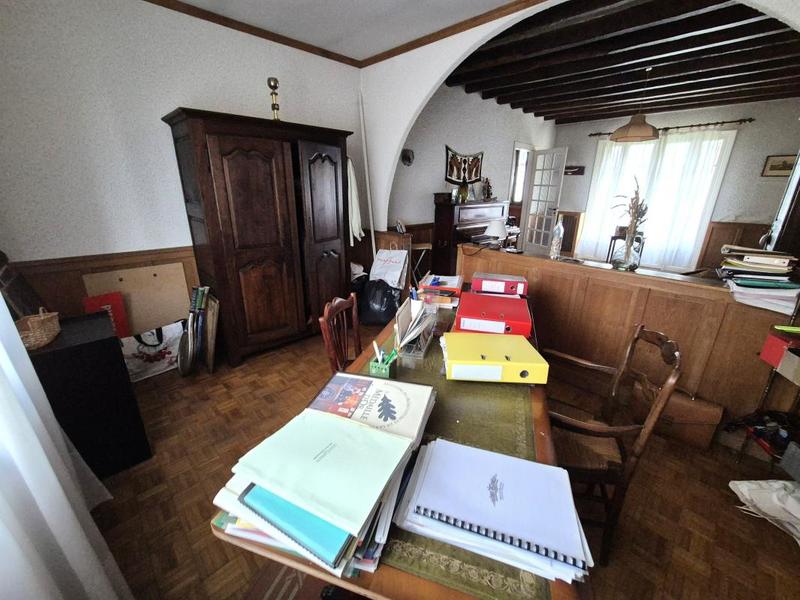 Maison - 256 m² - 8 pièces