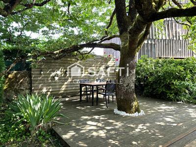 Maison - 144 m² - 5 pièces