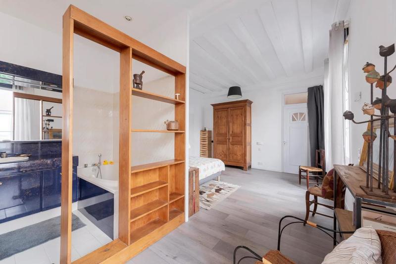 Demeure - 353 m² - 10 pièces