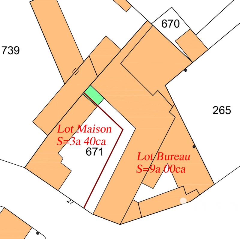 Maison - 650 m² - 5 pièces