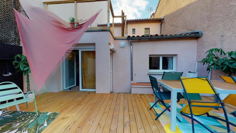 Appartement - 100 m² - 6 pièces