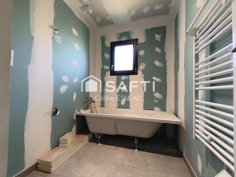 Maison - 90 m² - 5 pièces