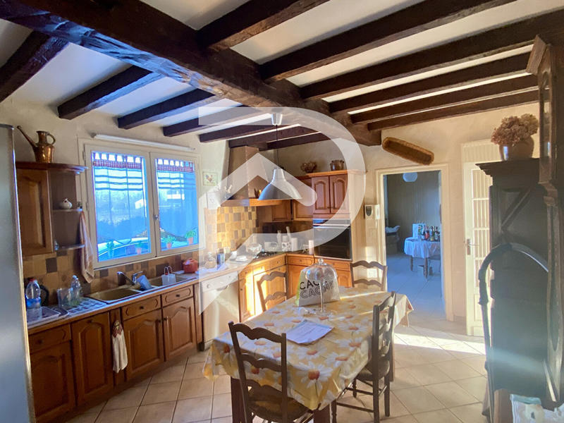 Maison - 205 m² - 7 pièces