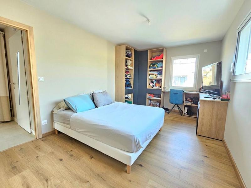 Maison - 110 m² - 4 pièces