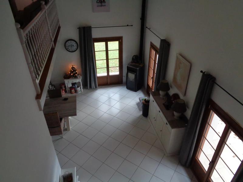 Maison - 223 m² - 9 pièces