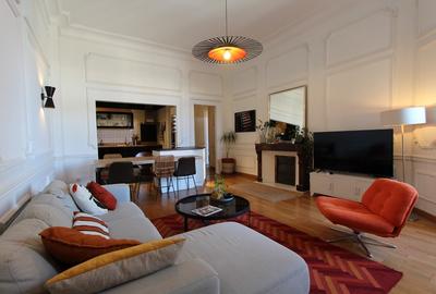 Appartement bourgeois - 121 m² - 4 pièces