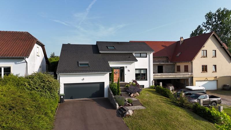 Maison - 225 m² - 7 pièces