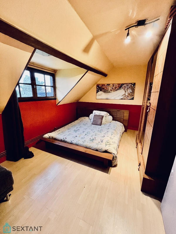 Maison - 117 m² - 8 pièces