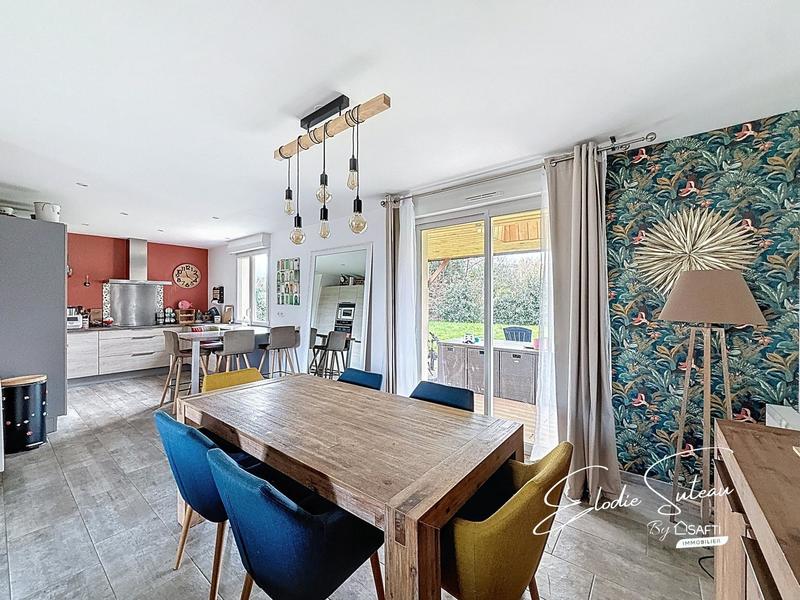 Maison - 91 m² - 5 pièces