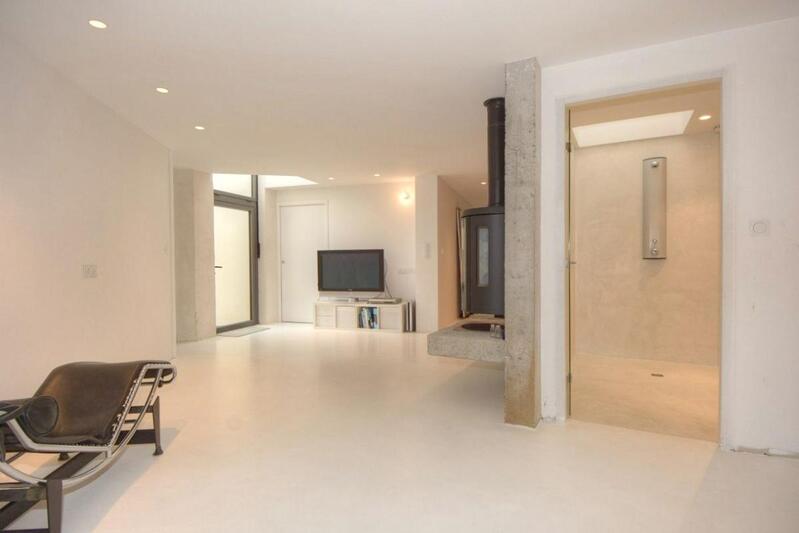 Maison - 260 m² - 8 pièces