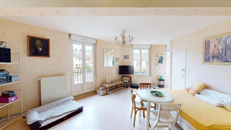 Appartement ancien - 80 m² - 4 pièces