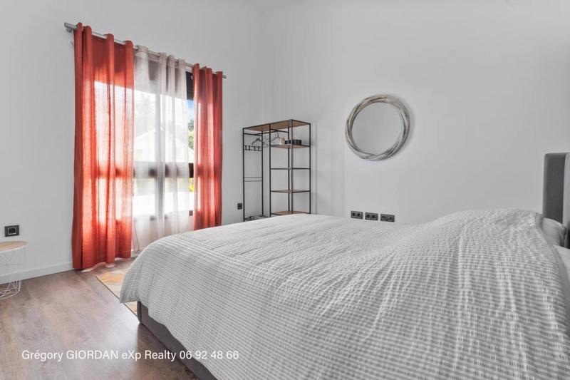 Maison - 138 m² - 5 pièces