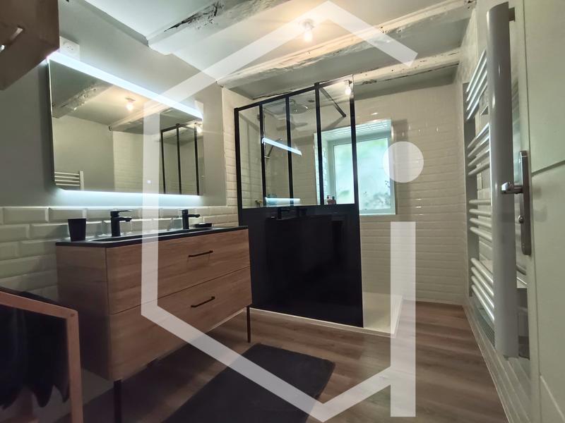 Maison - 115 m² - 6 pièces