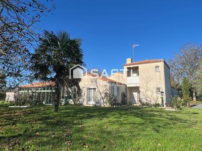 Maison - 144 m² - 7 pièces