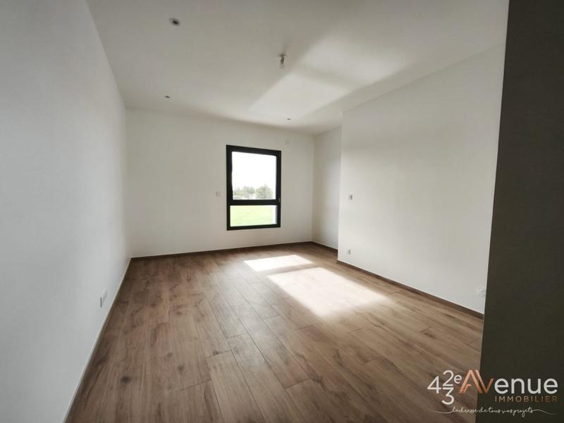Maison - 229 m² - 5 pièces