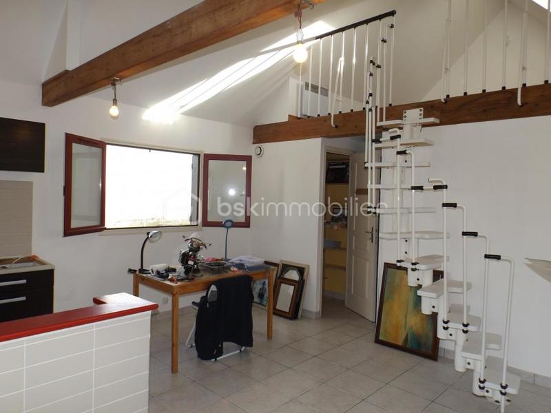 Maison traditionnelle - 91 m² - 7 pièces