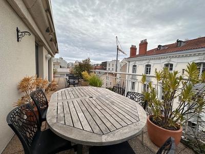 Appartement - 141 m² - 4 pièces