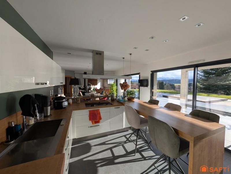 Maison - 178 m² - 6 pièces