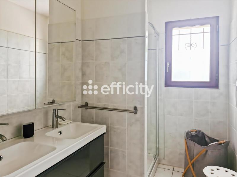 Maison traditionnelle - 100 m² - 6 pièces