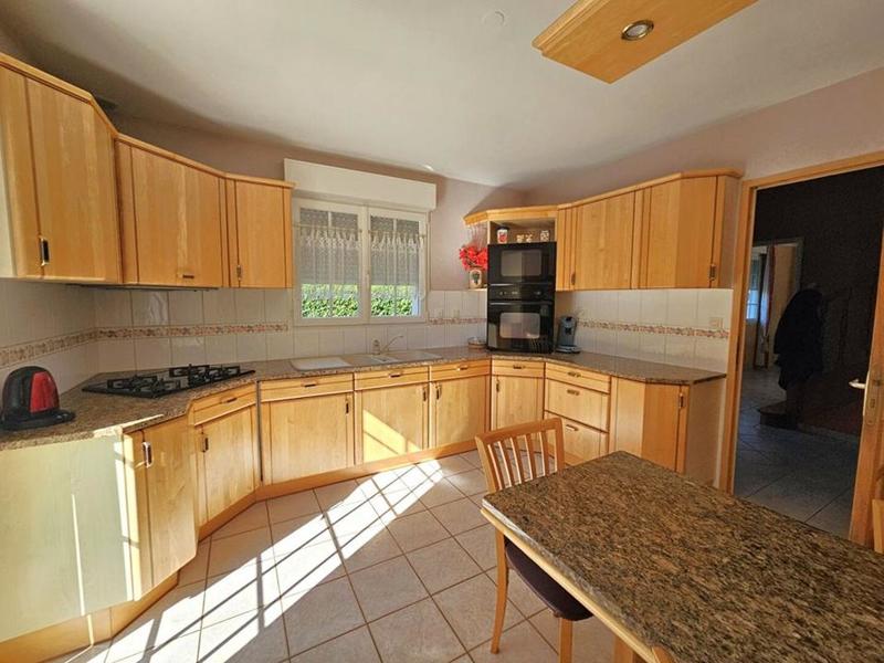 Maison - 121 m² - 5 pièces