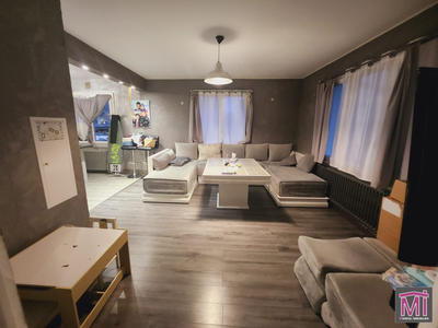 Maison - 94 m² - 5 pièces