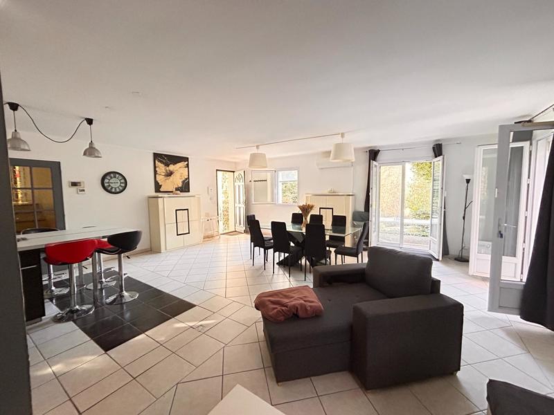 Maison - 137 m² - 6 pièces