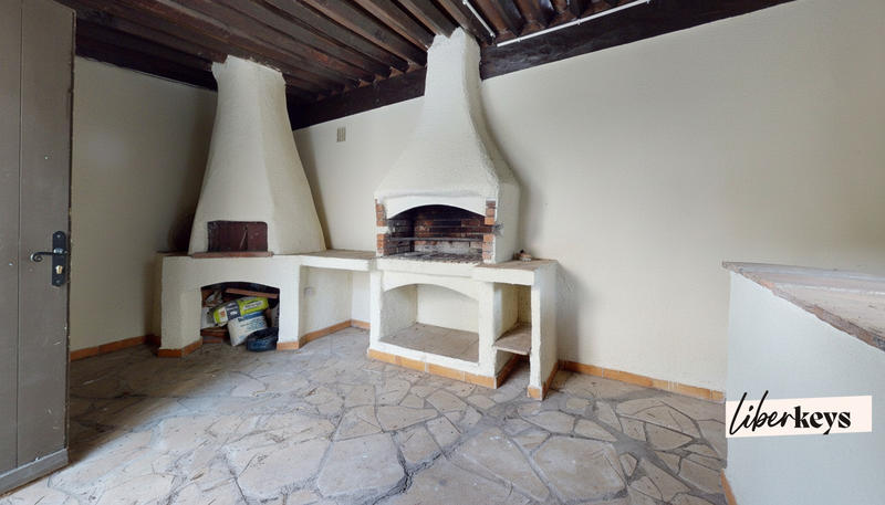 Maison - 280 m² - 12 pièces