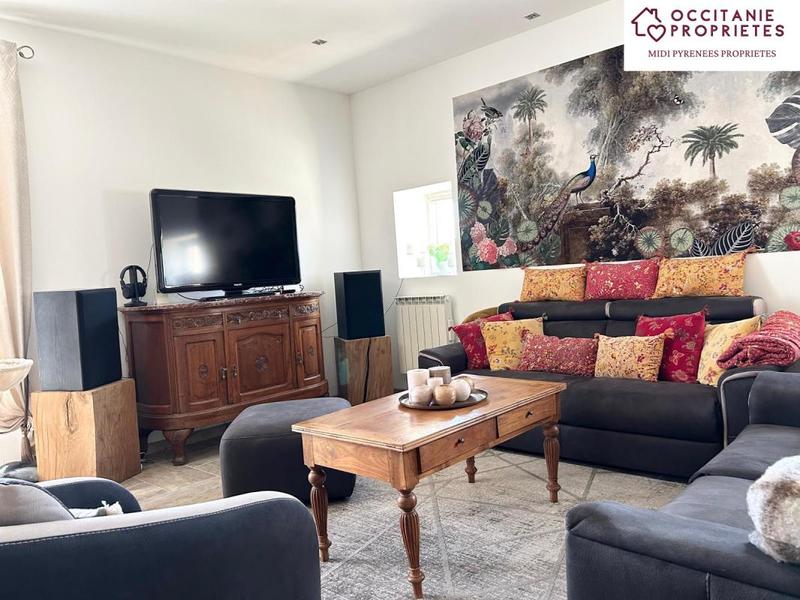 Demeure - 224 m² - 7 pièces