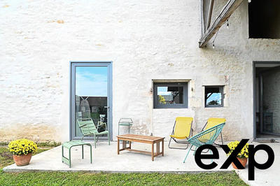 Maison - 330 m² - 13 pièces