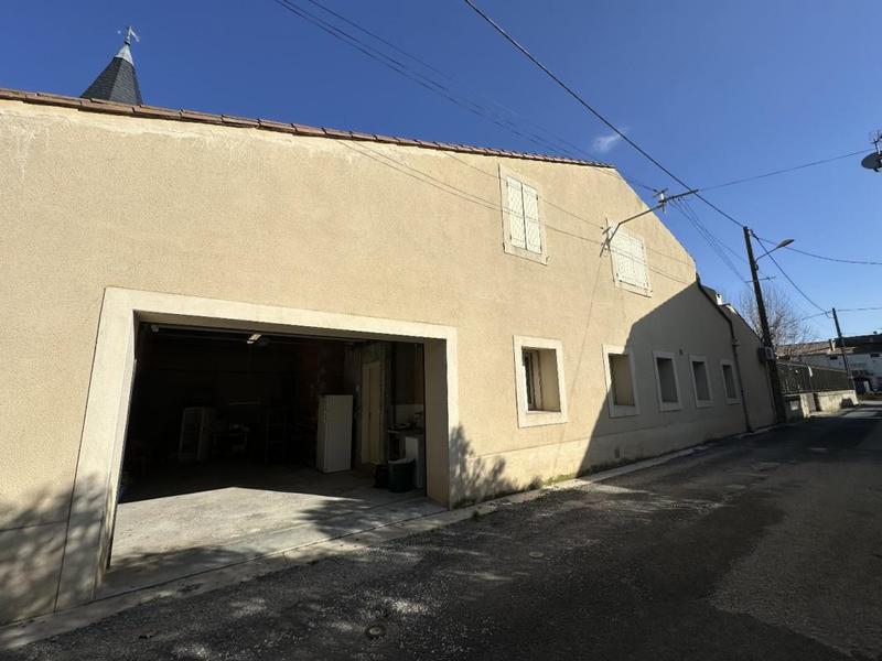 Maison de maîtres - 419 m² - 16 pièces