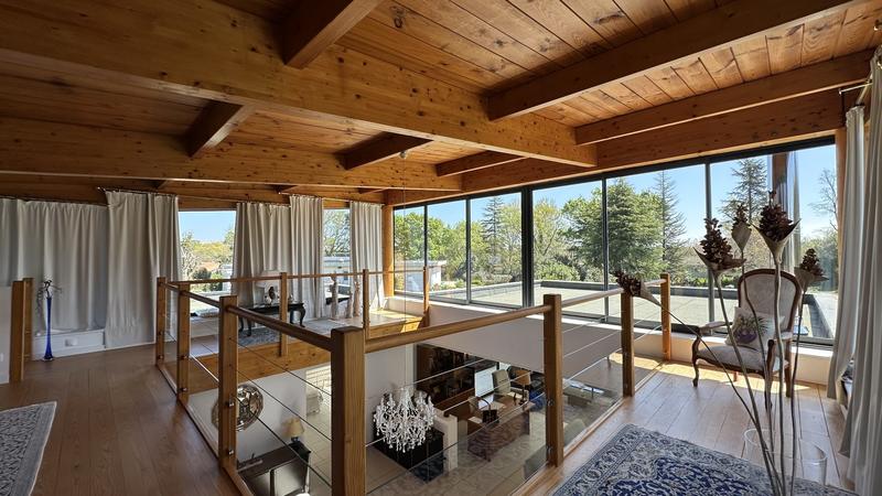 Maison d'architecte - 270 m² - 7 pièces