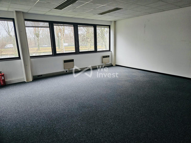 Bureau - 142 m²