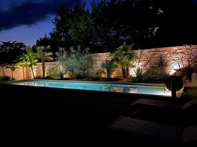 Maison - 221 m² - 6 pièces