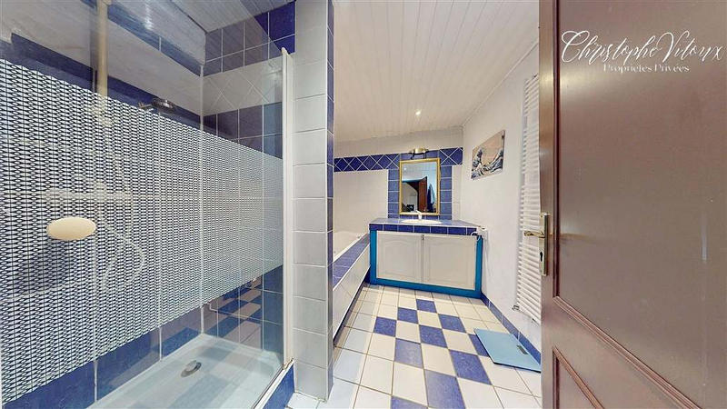 Maison - 167 m² - 6 pièces