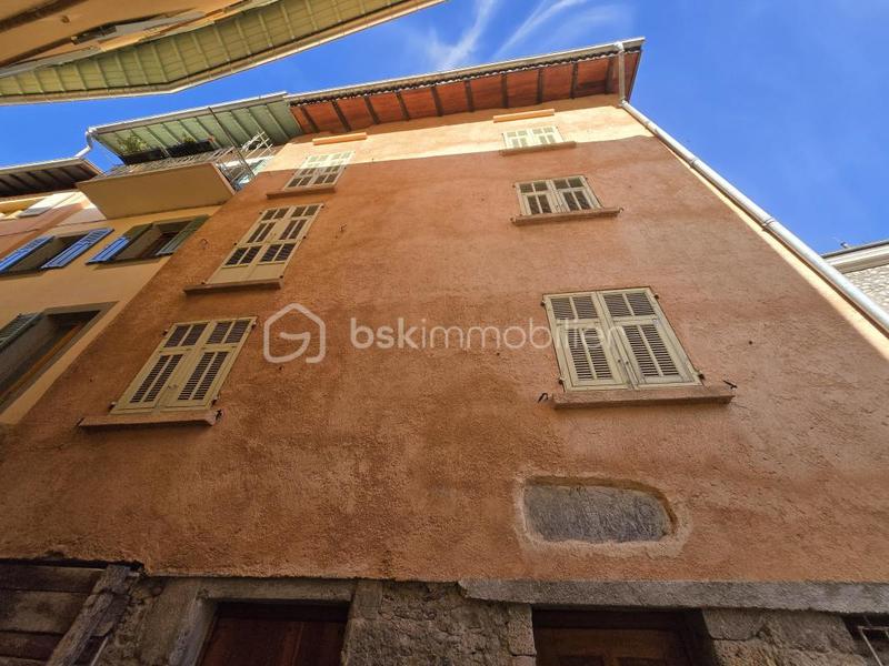 Maison de village - 289 m² - 7 pièces