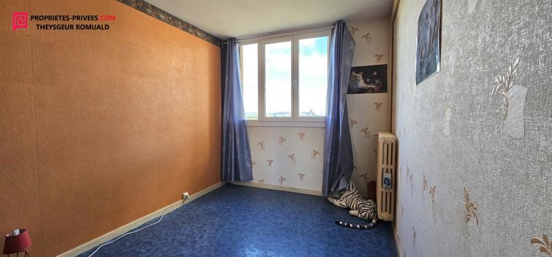 Appartement - 87 m² - 5 pièces