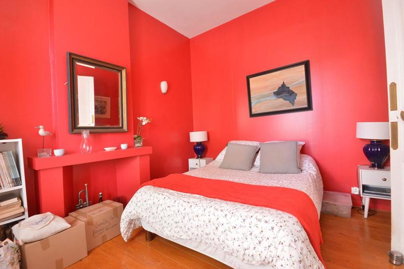 Maison - 181 m² - 9 pièces