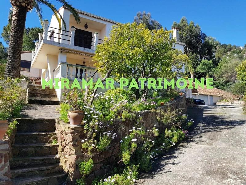 Villa - 138 m² - 8 pièces