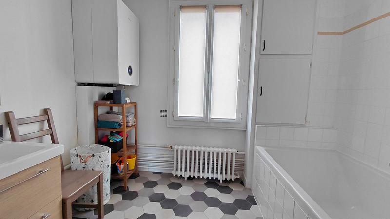 Appartement - 83 m² - 5 pièces