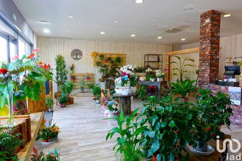 Local commercial - 121 m²