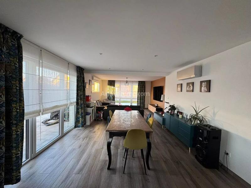 Maison - 138 m² - 6 pièces