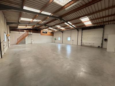 Entrepôt - 264 m²