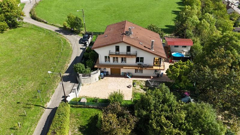 Maison - 211 m² - 13 pièces