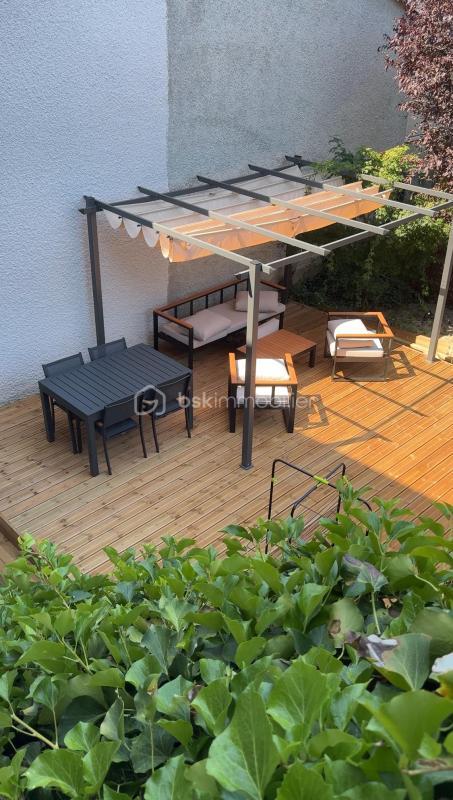 Appartement - 99 m² - 4 pièces