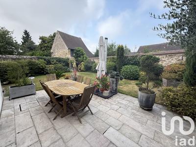 Maison - 211 m² - 6 pièces