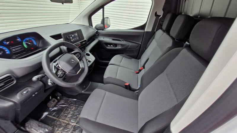 Peugeot Partner Electrique m 800 kg 136 ch Batterie 50 kwh