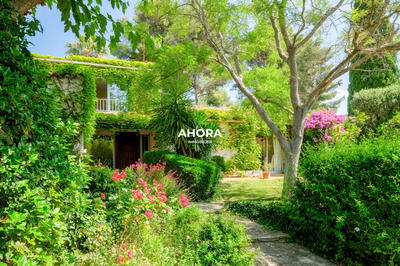 Bastide - 260 m² - 6 pièces