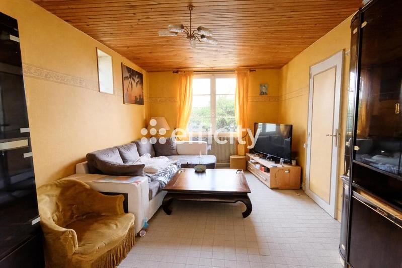 Pavillon - 150 m² - 7 pièces