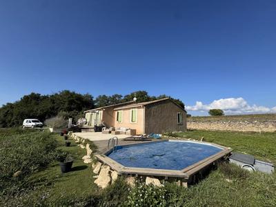 Propriété - 158 m² - 6 pièces