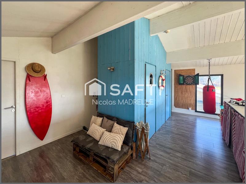 Maison - 170 m² - 5 pièces